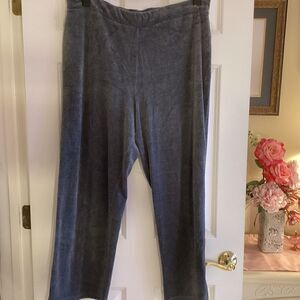 NWOT. White Stag Brand Women’s Size XL (16-18) Grey Velour Lounging Pants